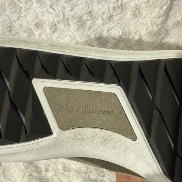 Wolf & Shepherd Crossover Hiker Shoes